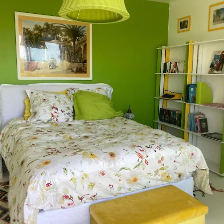 La Maison Bleue-sciotot-les Pieux