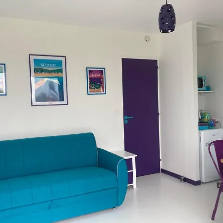 La Maison Bleue-sciotot-les Pieux